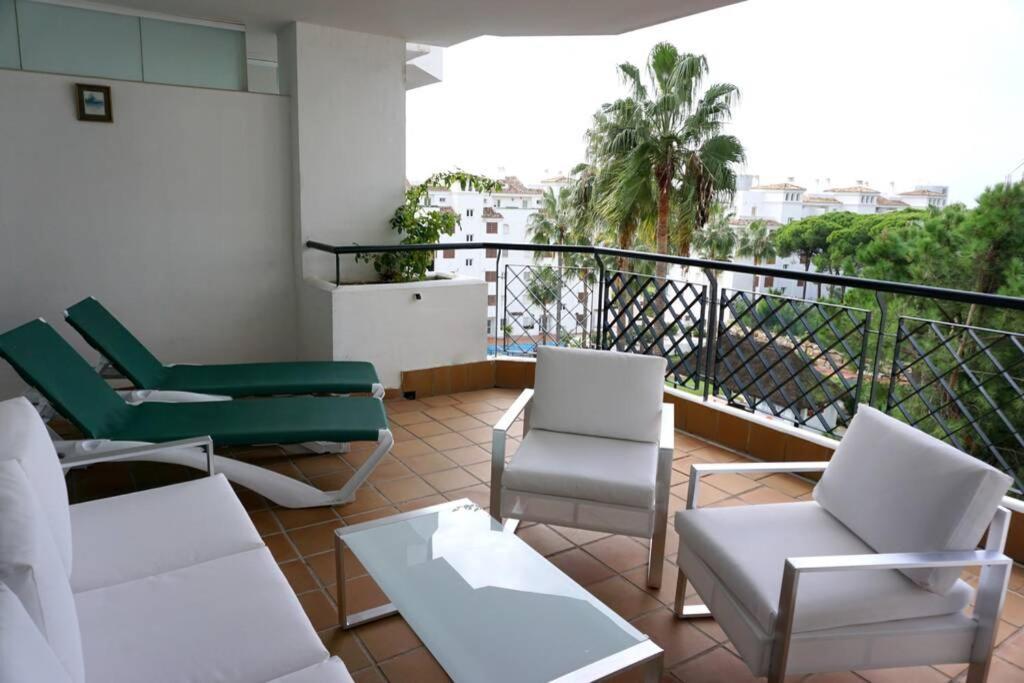 Sitio de Calahonda Beachside Apartment Mi Capricho Portal 7 מראה חיצוני תמונה