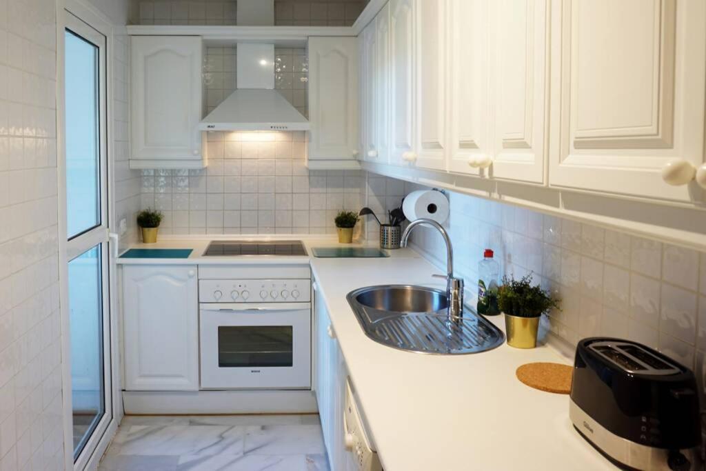 Sitio de Calahonda Beachside Apartment Mi Capricho Portal 7 מראה חיצוני תמונה