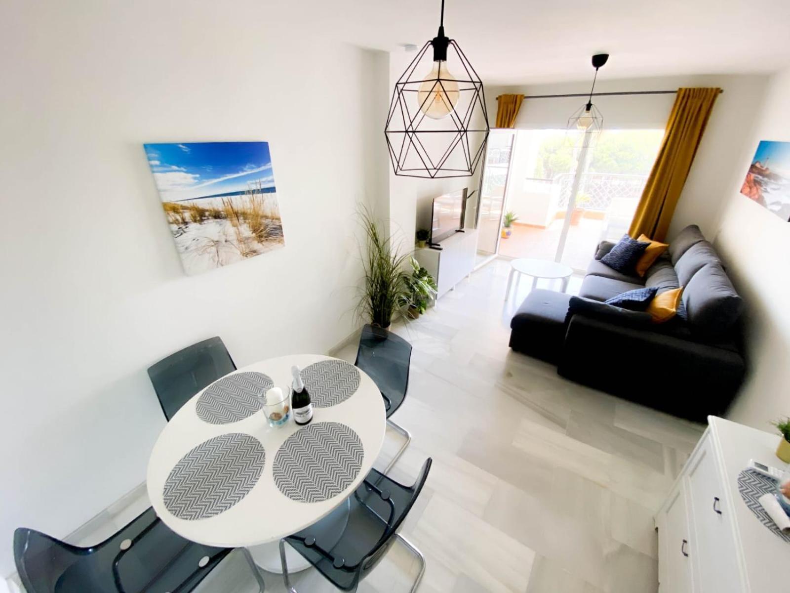Sitio de Calahonda Beachside Apartment Mi Capricho Portal 7 מראה חיצוני תמונה