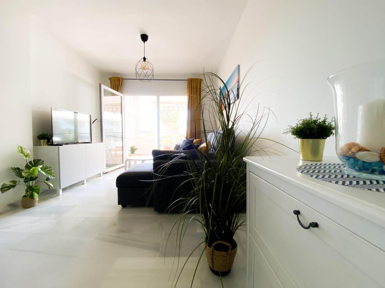 Sitio de Calahonda Beachside Apartment Mi Capricho Portal 7 מראה חיצוני תמונה